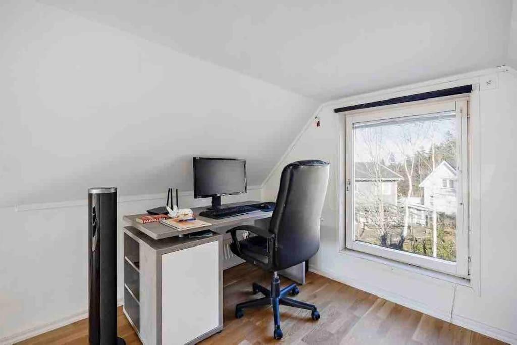Mysigt Hus Med Natur & Jacuzzi I Olofstorp 예테보리 외부 사진