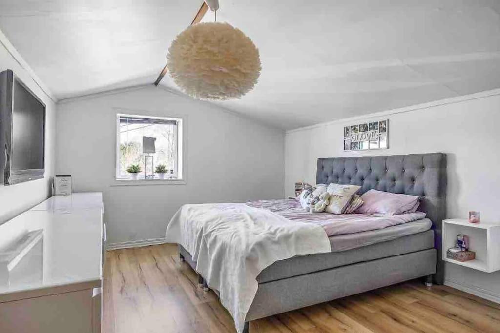 Mysigt Hus Med Natur & Jacuzzi I Olofstorp 예테보리 외부 사진